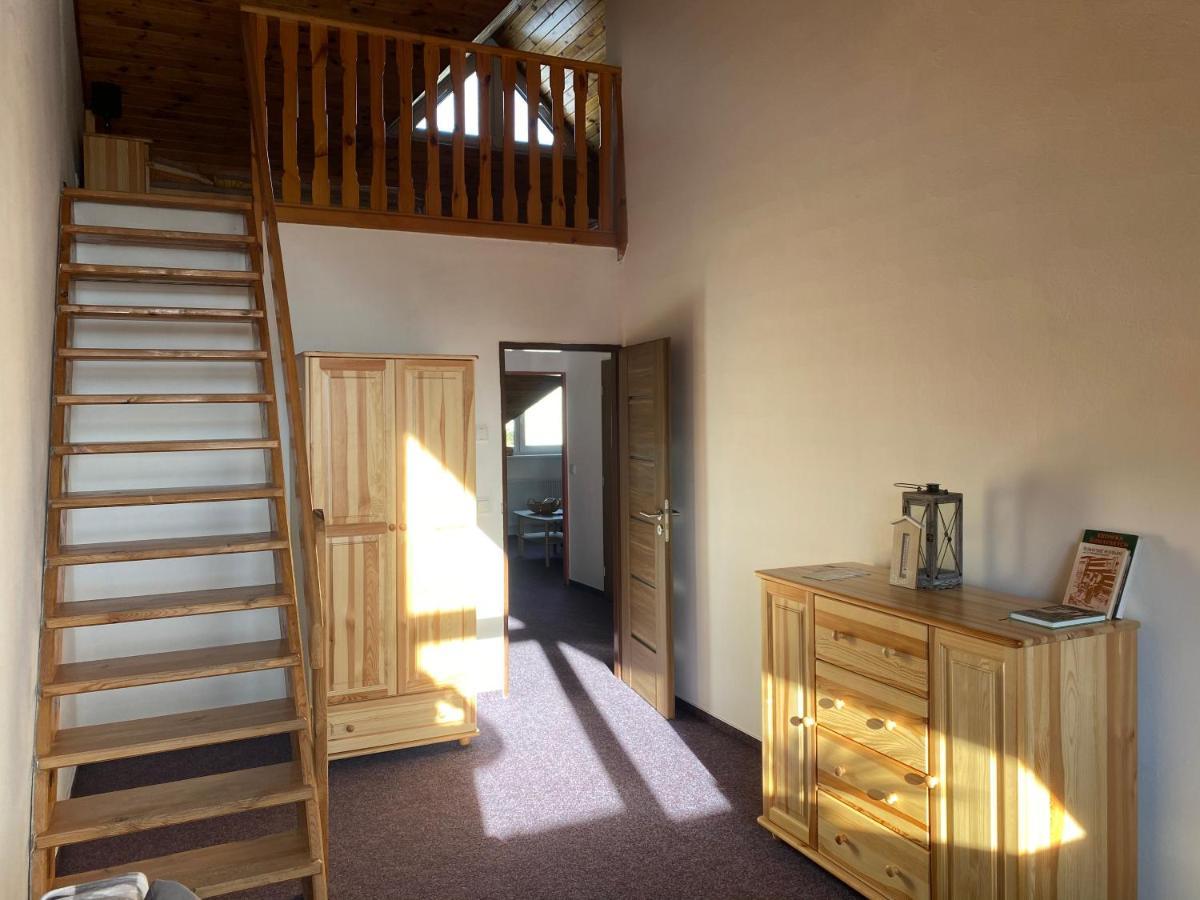 Apartmany Kubova Huť Екстериор снимка