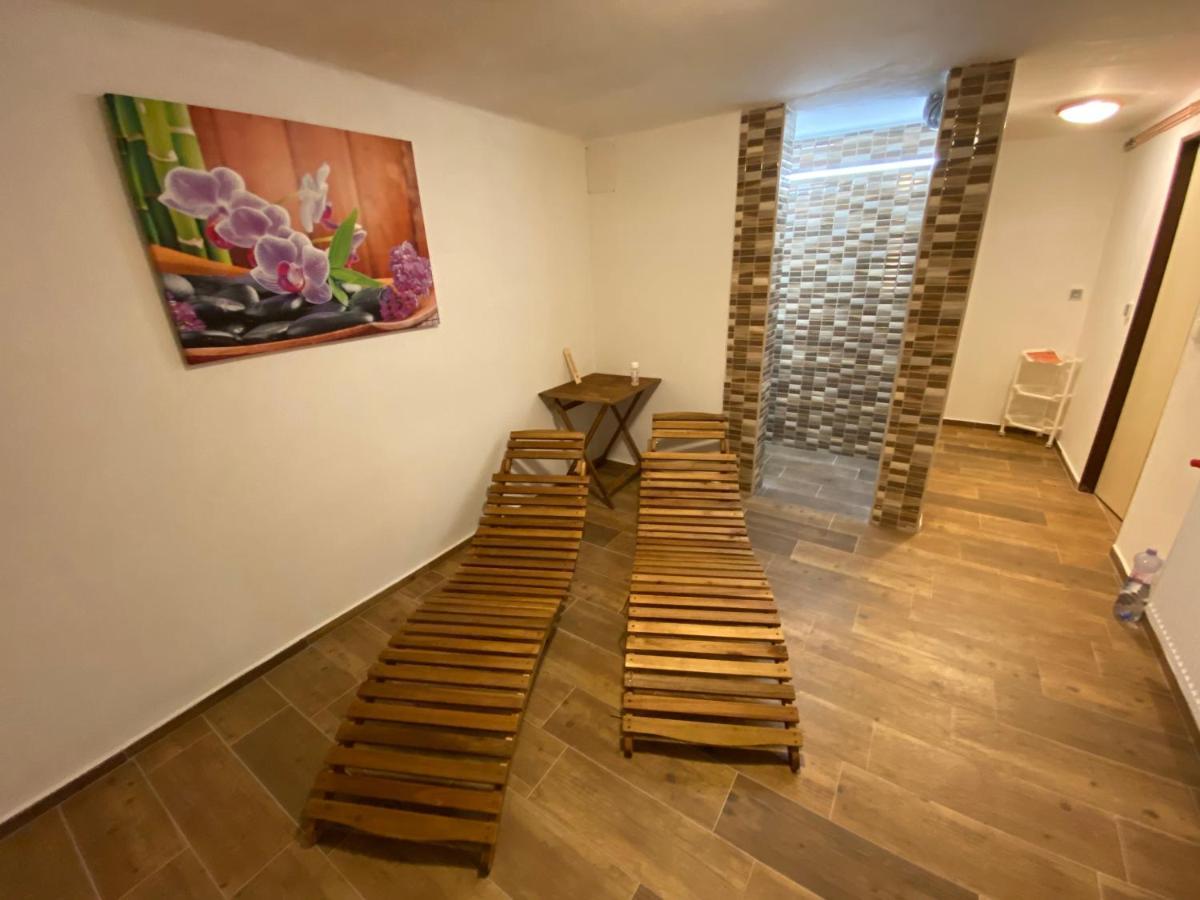 Apartmany Kubova Huť Екстериор снимка